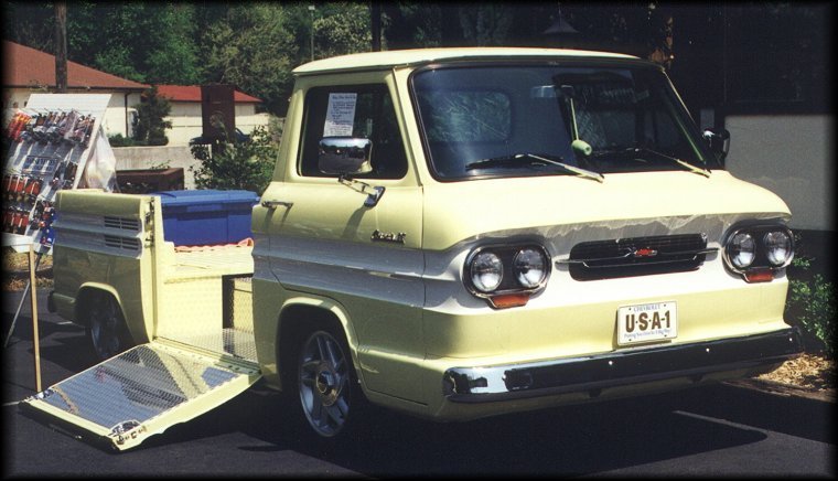 1963 Rampside with V-8 and Corvette IRS (74205 bytes)